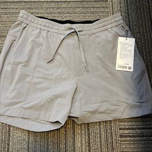 5” lululemon Bowline Short